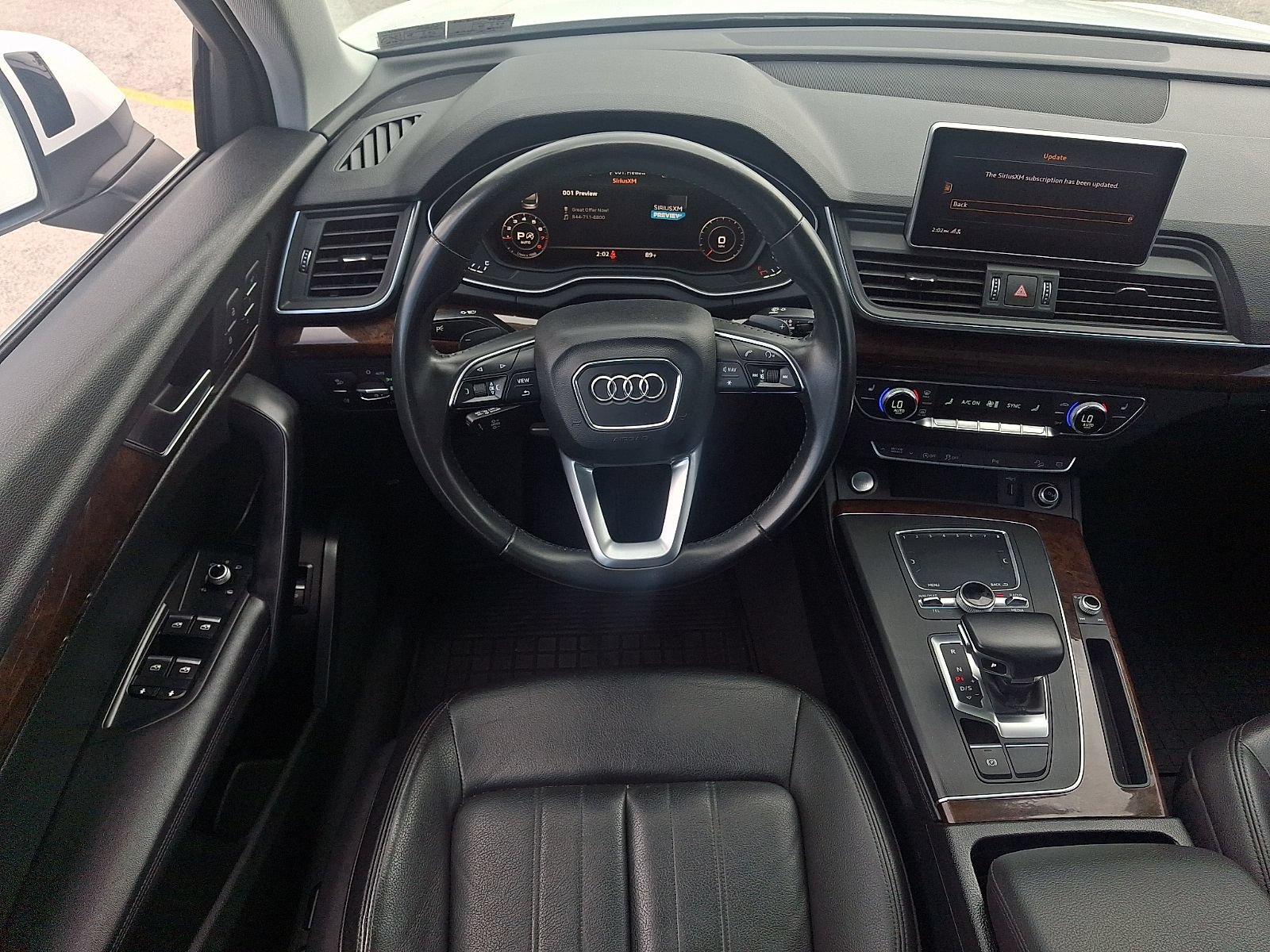Used 2020 Audi Q5 2.0T Premium Plus w/ Premium Plus Package AWD/4WD image 11