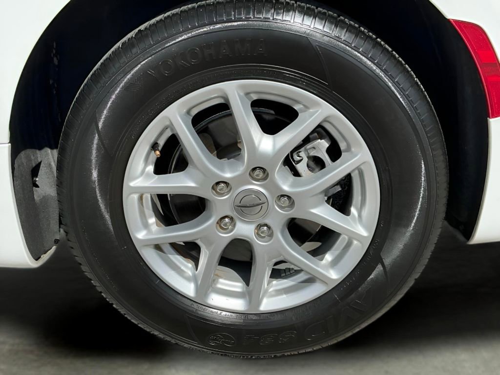 Used 2023 Chrysler Pacifica Touring-L image 20