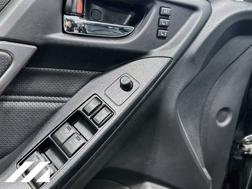 Used 2018 Subaru Forester 2.5i Touring AWD/4WD image 20
