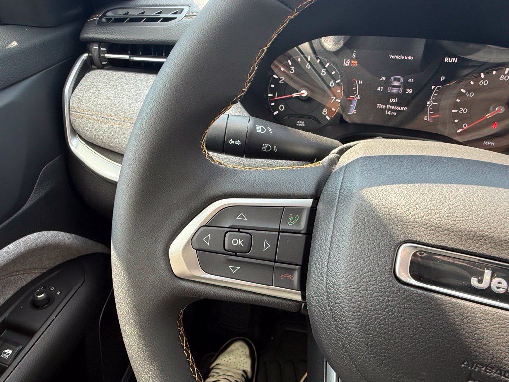 New 2026 Jeep Compass Latitude AWD/4WD image 16