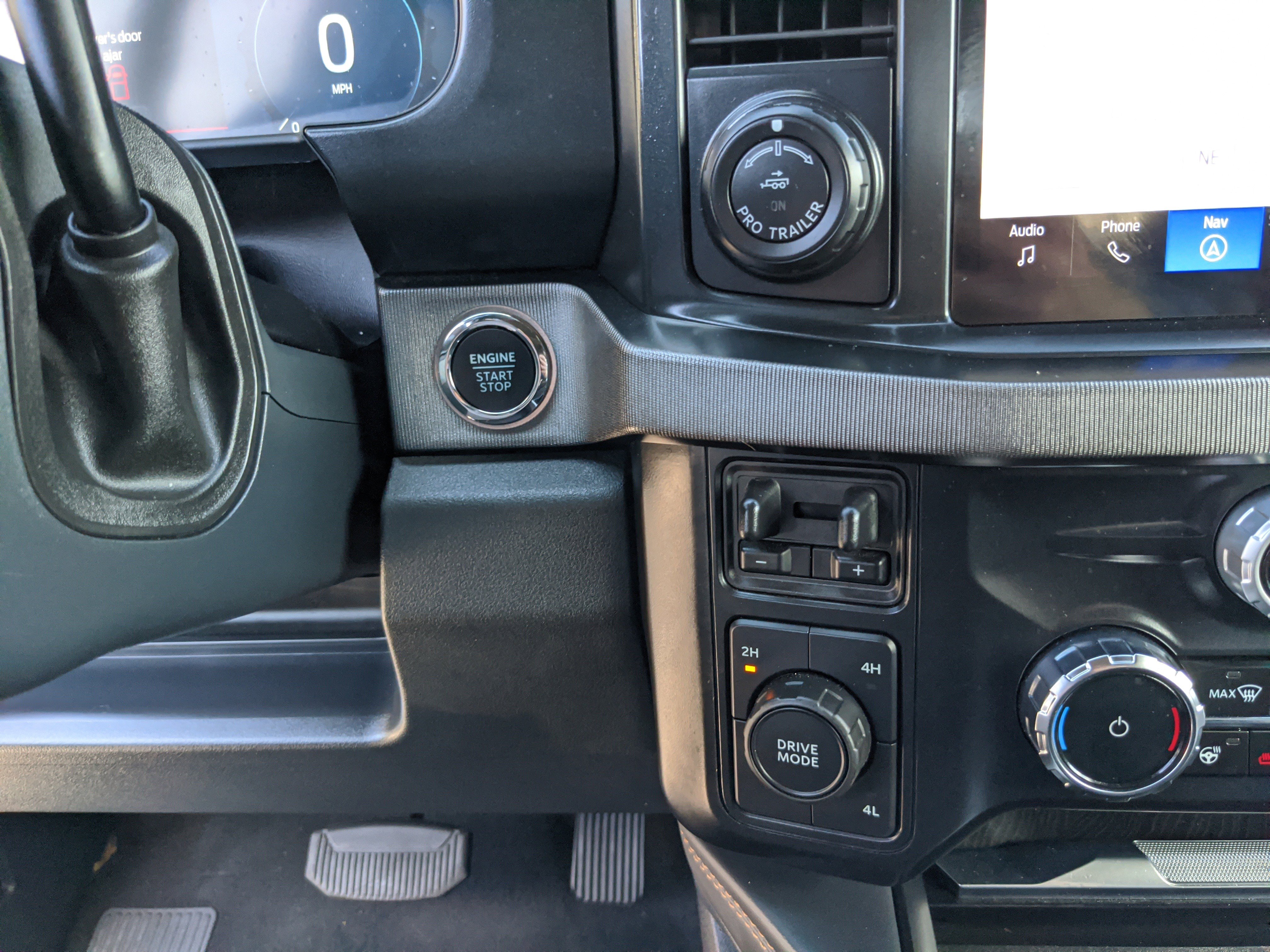 Used 2024 Ford F250 Platinum image 30