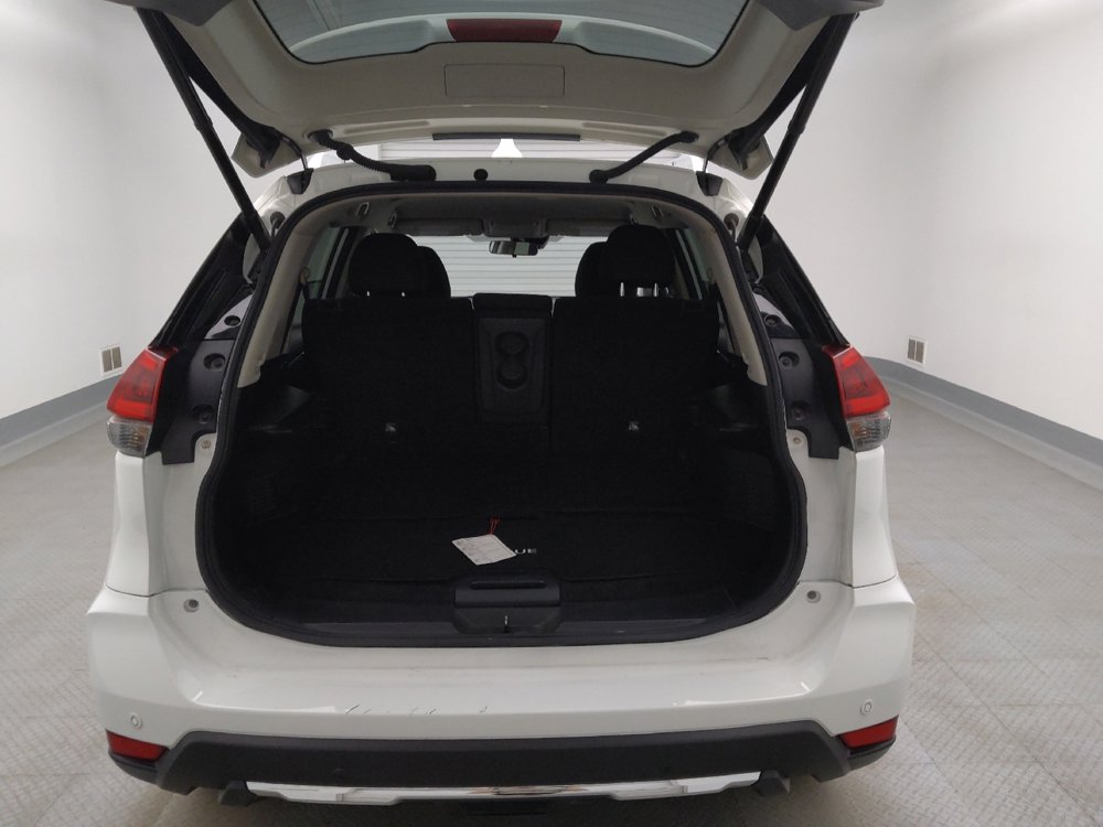 Used 2019 Nissan Rogue SV image 29