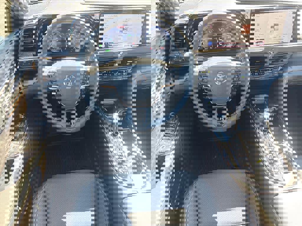 New 2026 Toyota Crown Nightshade image 4