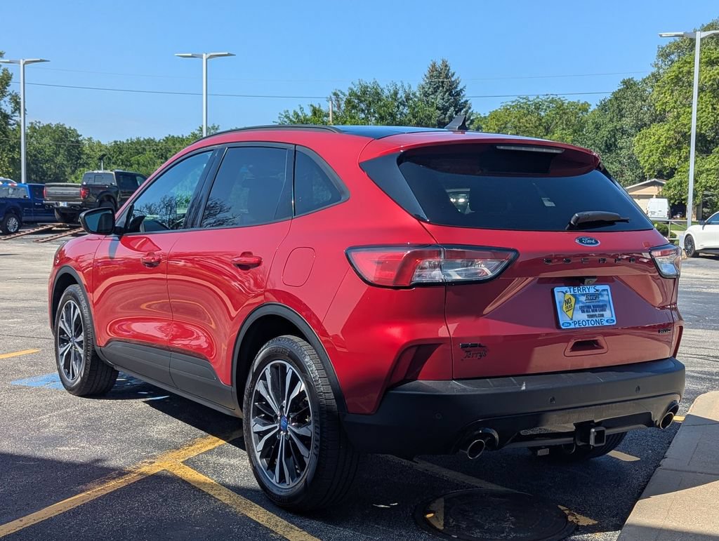 Used 2022 Ford Escape SEL w/ SEL Stealth AWD Package image 5