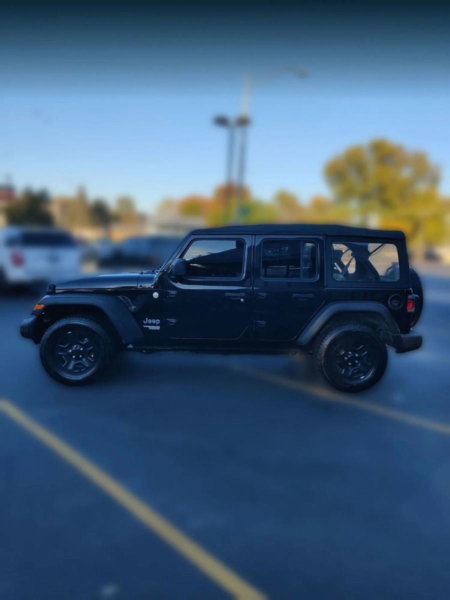 Used 2018 Jeep Wrangler Unlimited Sport image 4