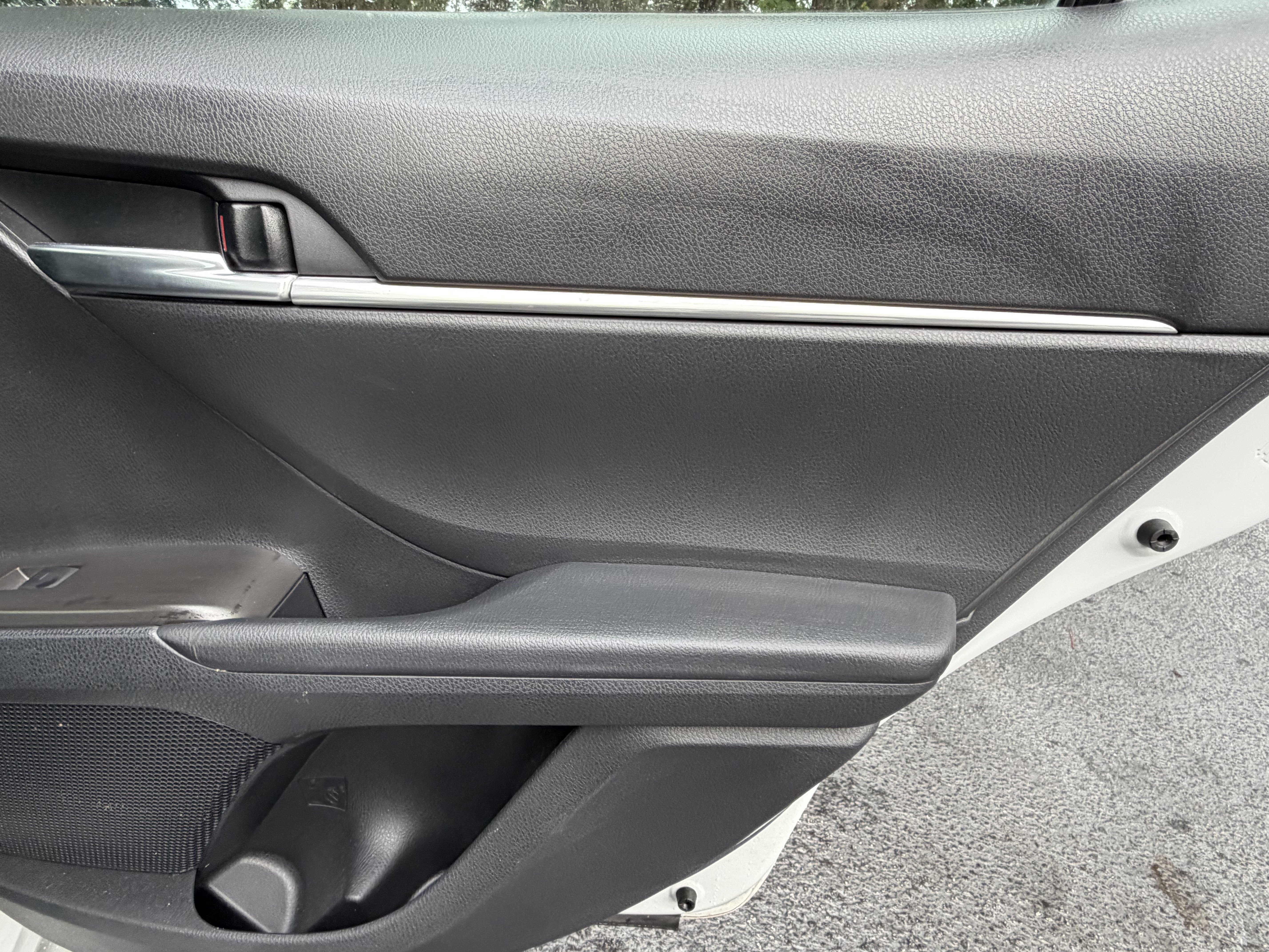 Used 2023 Toyota Camry SE FWD image 38