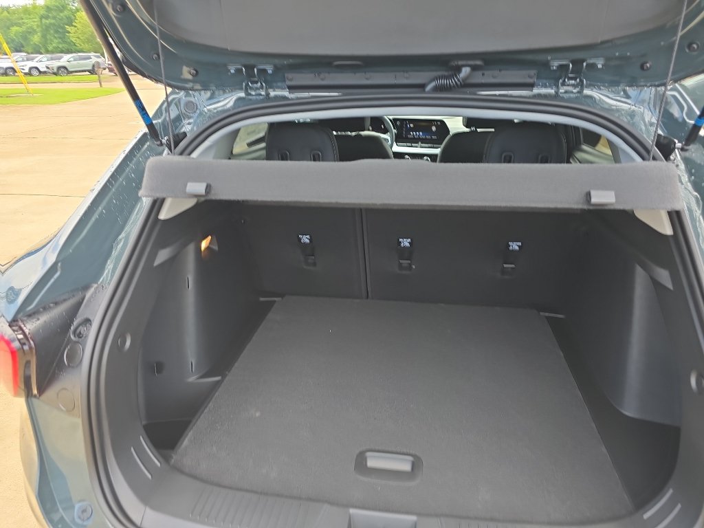 New 2026 Chevrolet Trax LT w/ Driver Confidence Package FWD image 13
