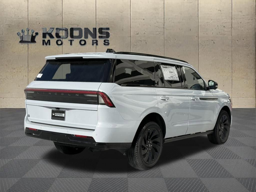 New 2026 Lincoln Navigator Reserve w/ Jet Appearance Package image 4