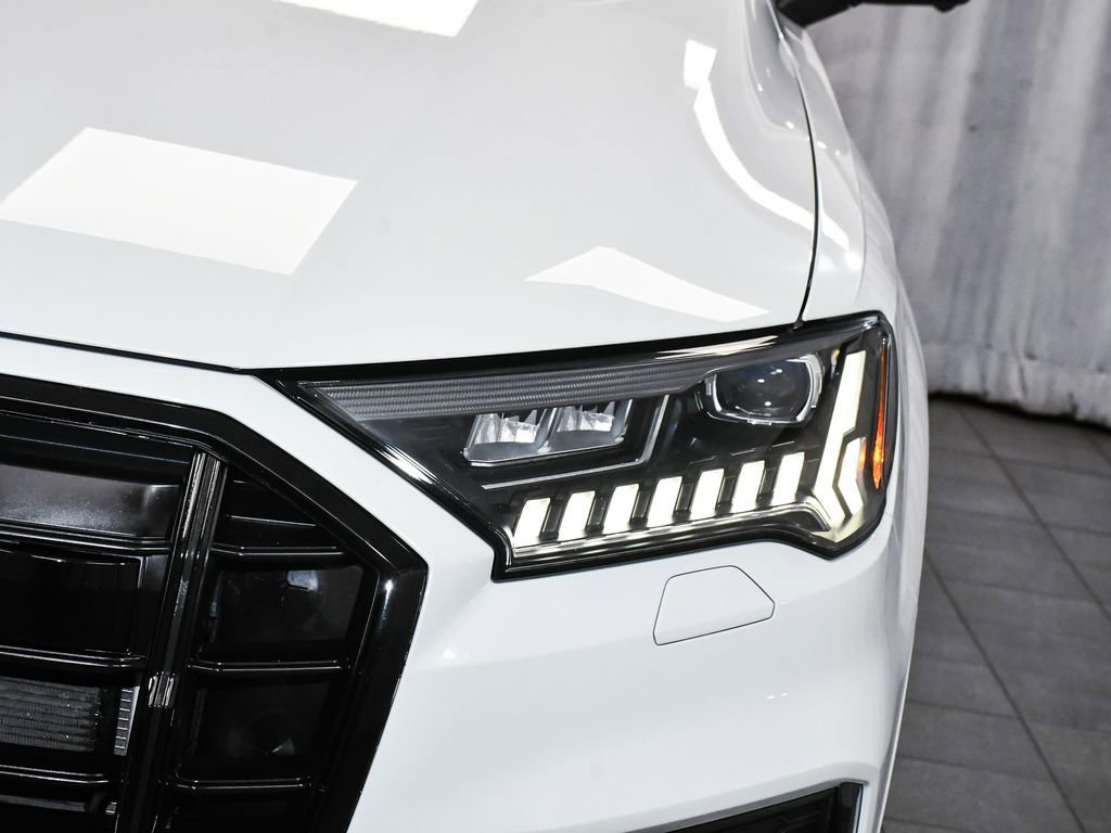 Used 2021 Audi SQ7 Premium Plus w/ Executive Package image 85