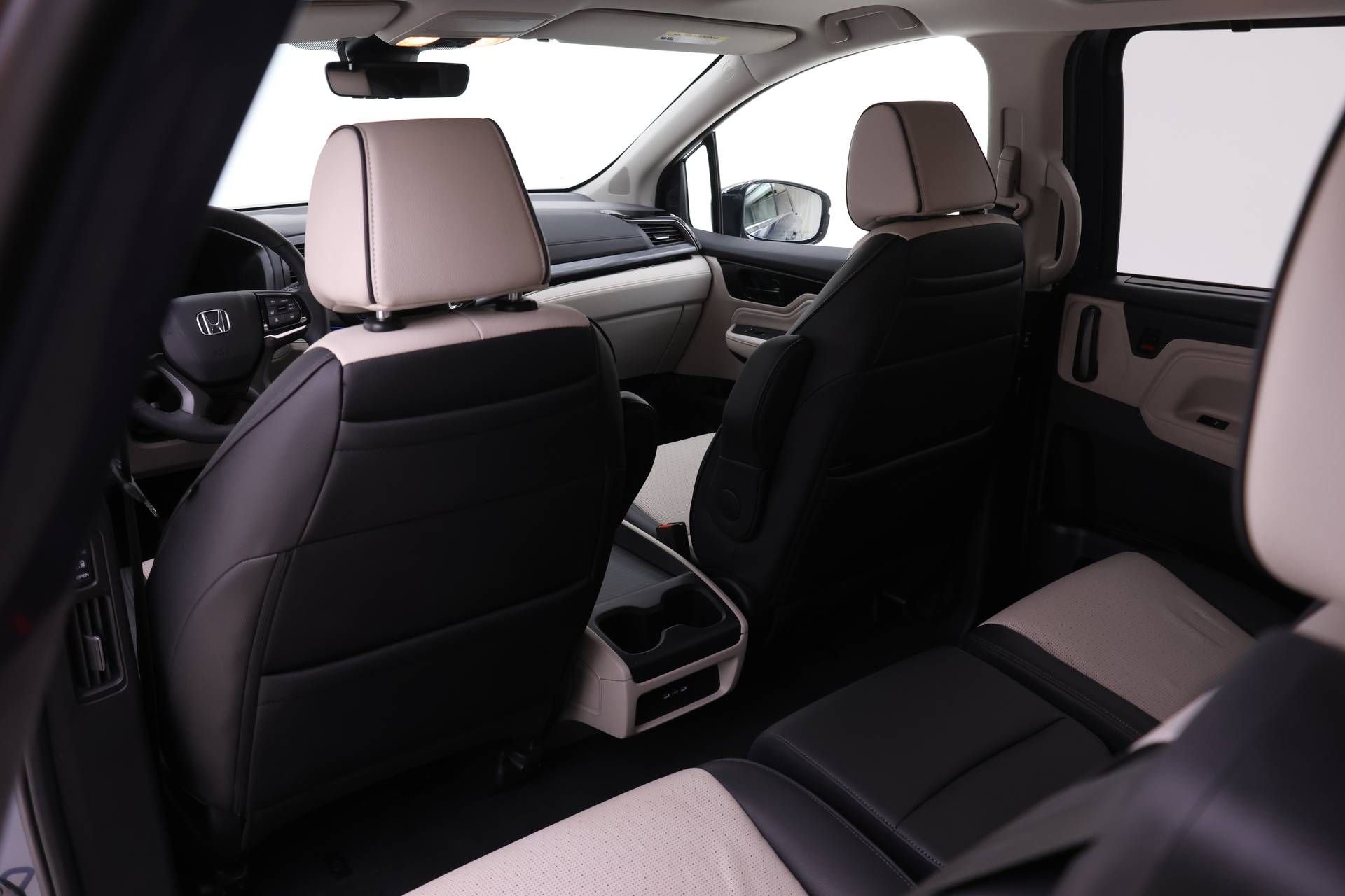 Certified 2026 Honda Odyssey Elite image 11