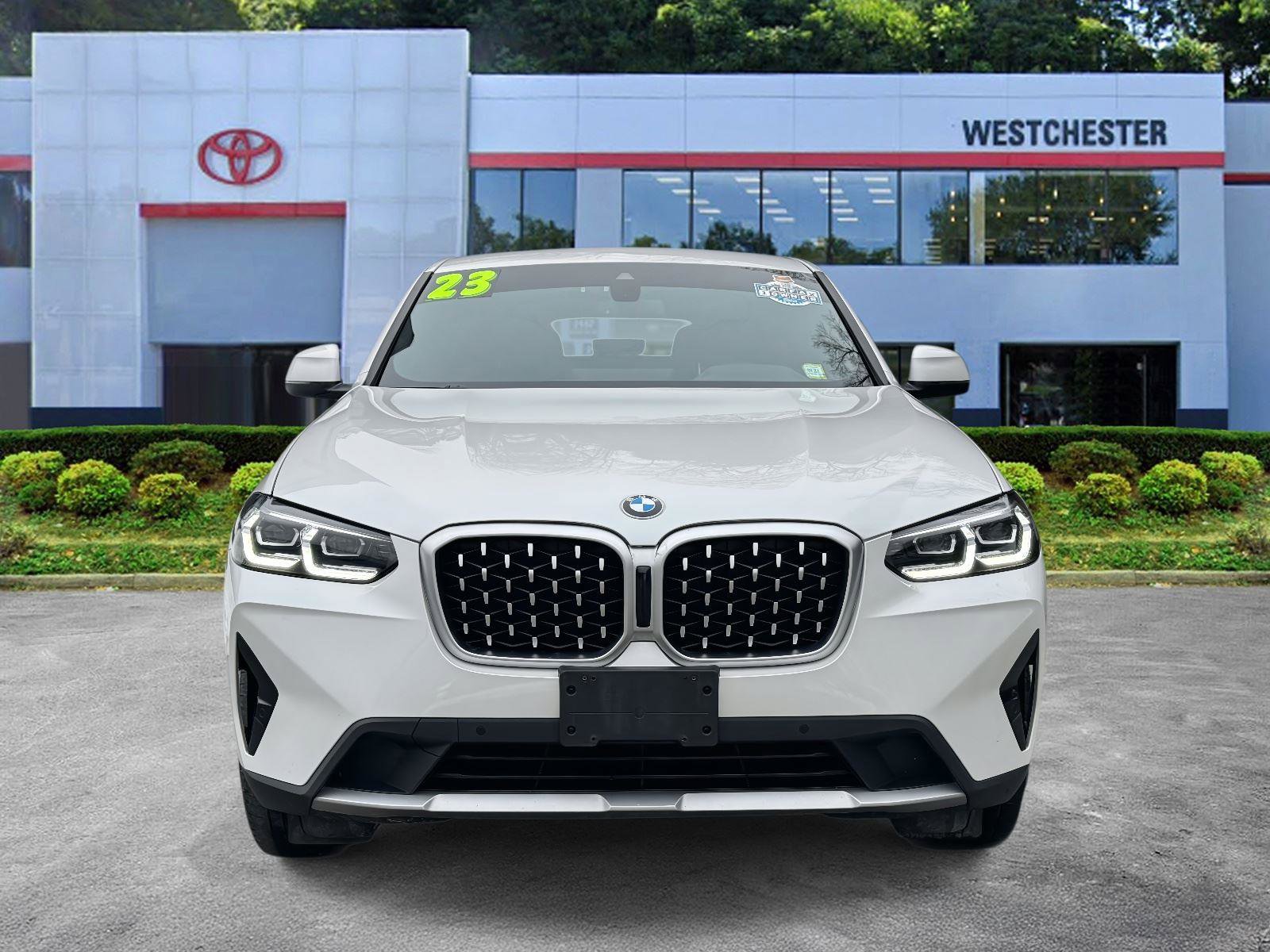 Used 2023 BMW X4 xDrive30i w/ Premium Package image 2