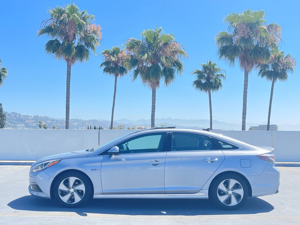 Used 2016 Hyundai Sonata Limited w/ Option Group 02