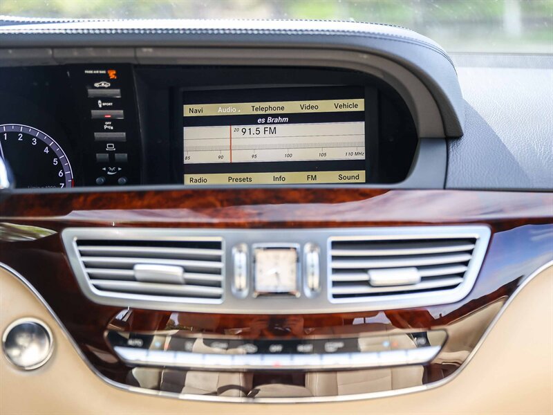 Used 2012 Mercedes-Benz S 550 image 19