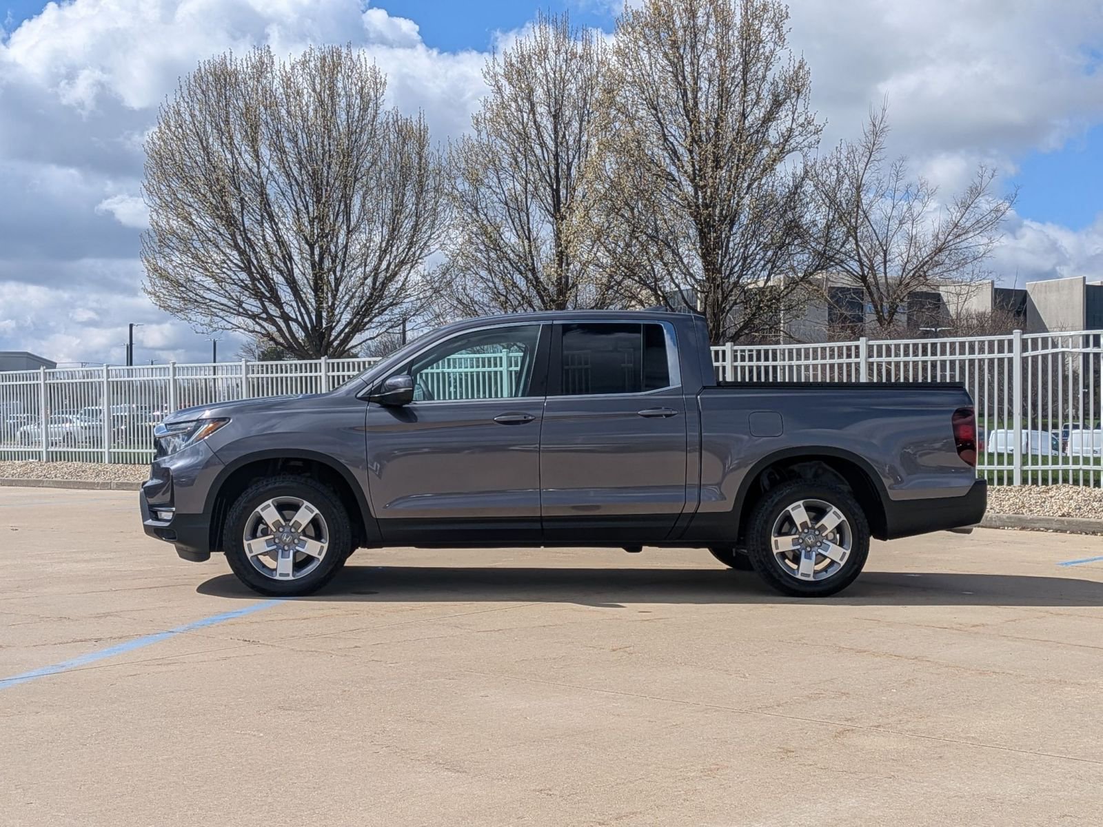 Certified 2025 Honda Ridgeline RTL image 9