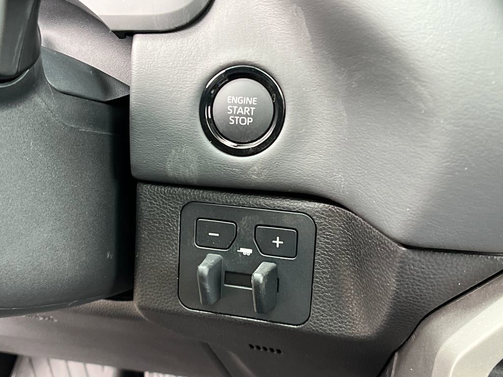 New 2026 Toyota Tundra Platinum AWD/4WD image 30