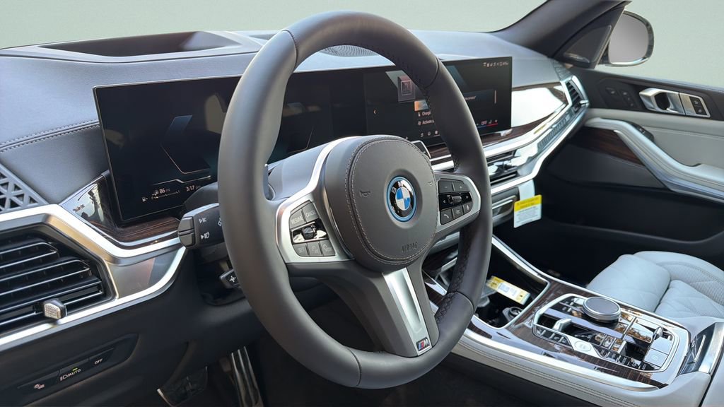 New 2026 BMW X5 xDrive50e AWD/4WD image 9