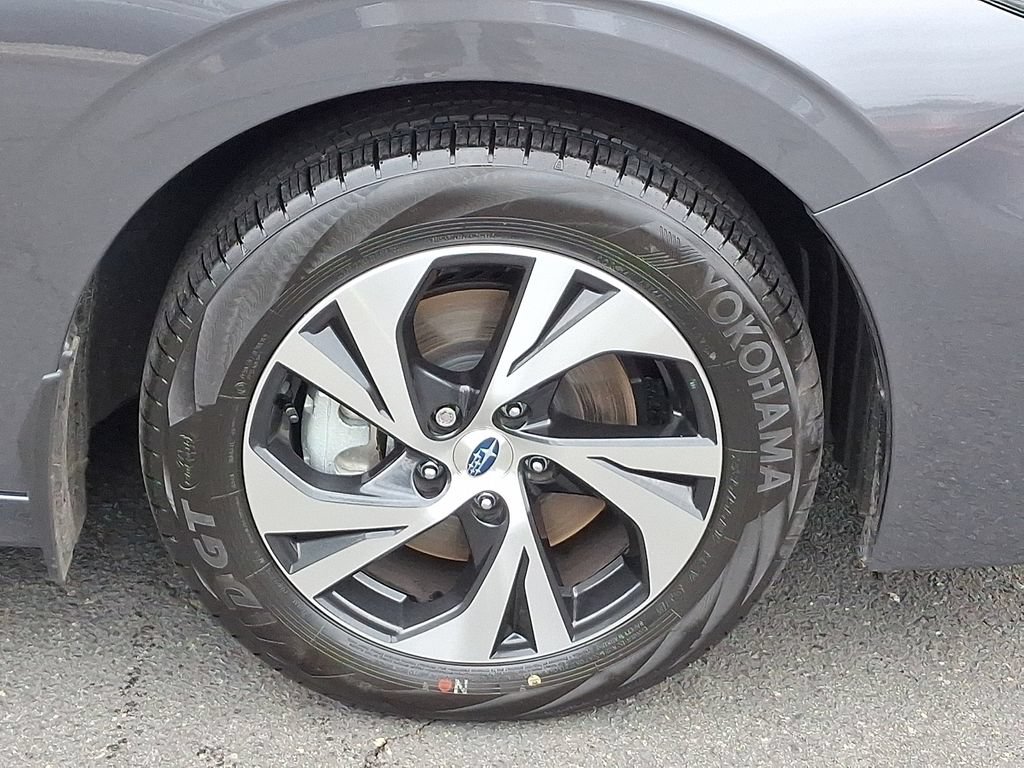 Used 2025 Subaru Legacy Premium AWD/4WD image 8