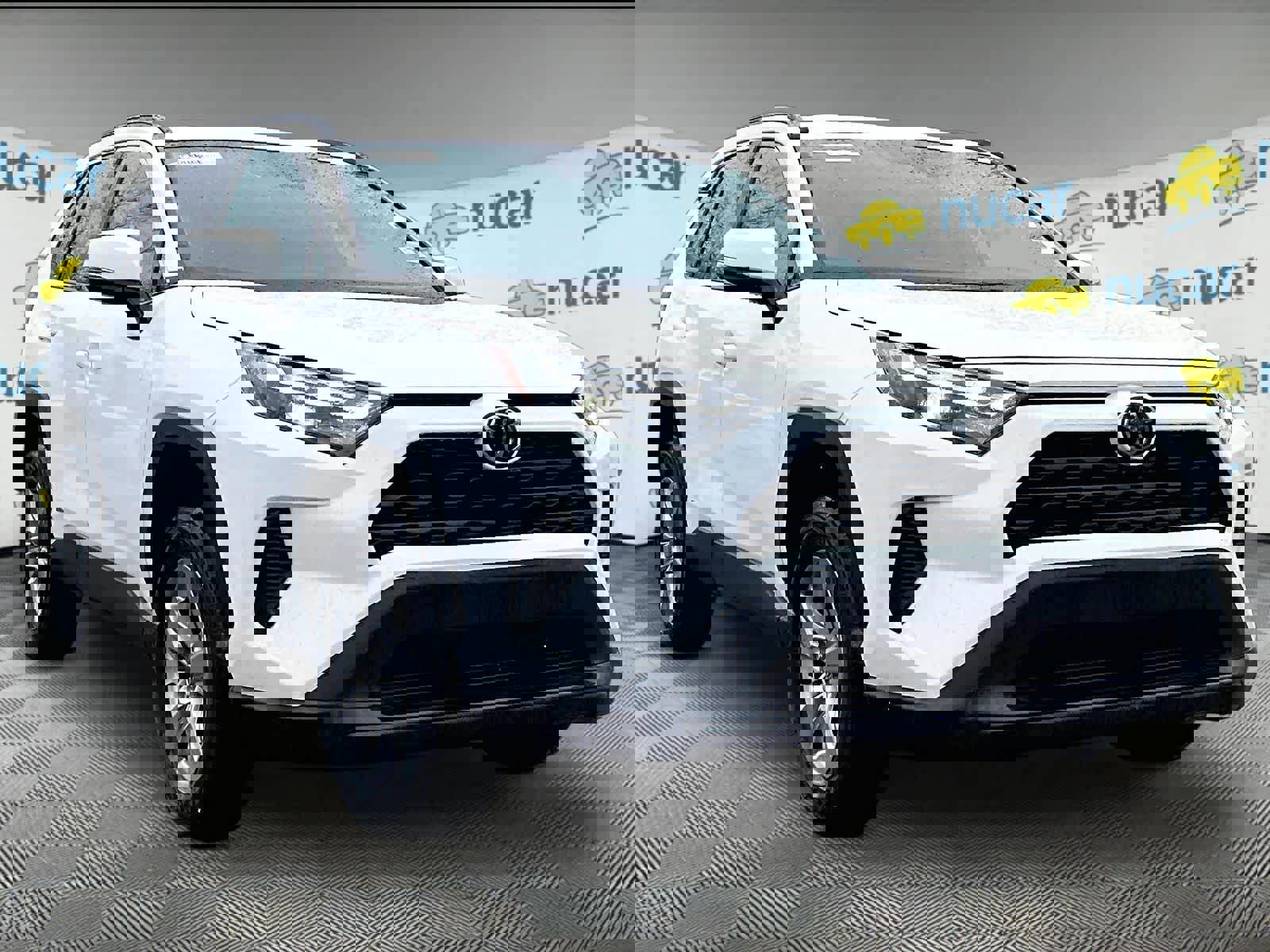 Used 2025 Toyota RAV4 XLE image 1