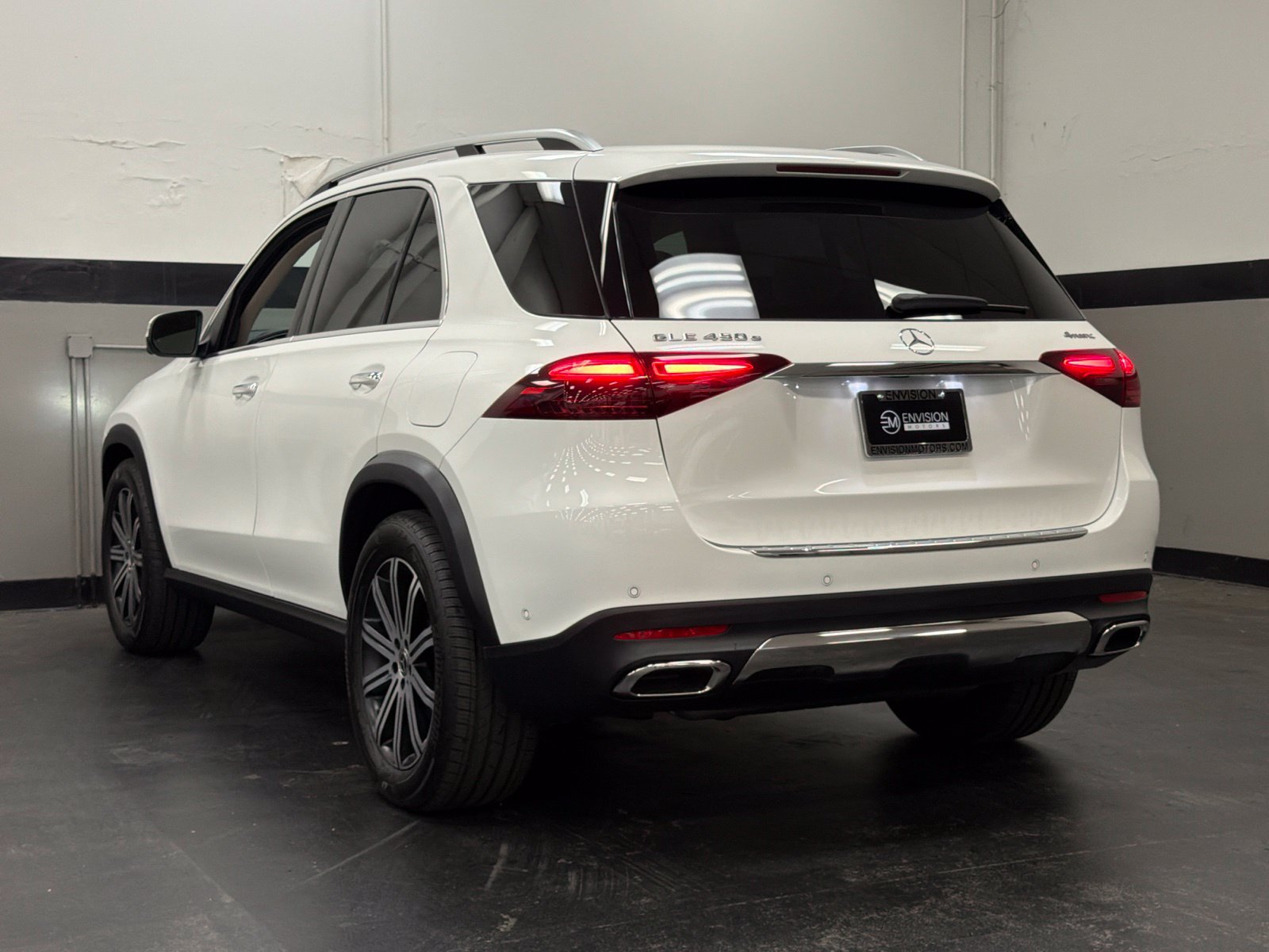 Used 2026 Mercedes-Benz GLE 450e 4MATIC image 9