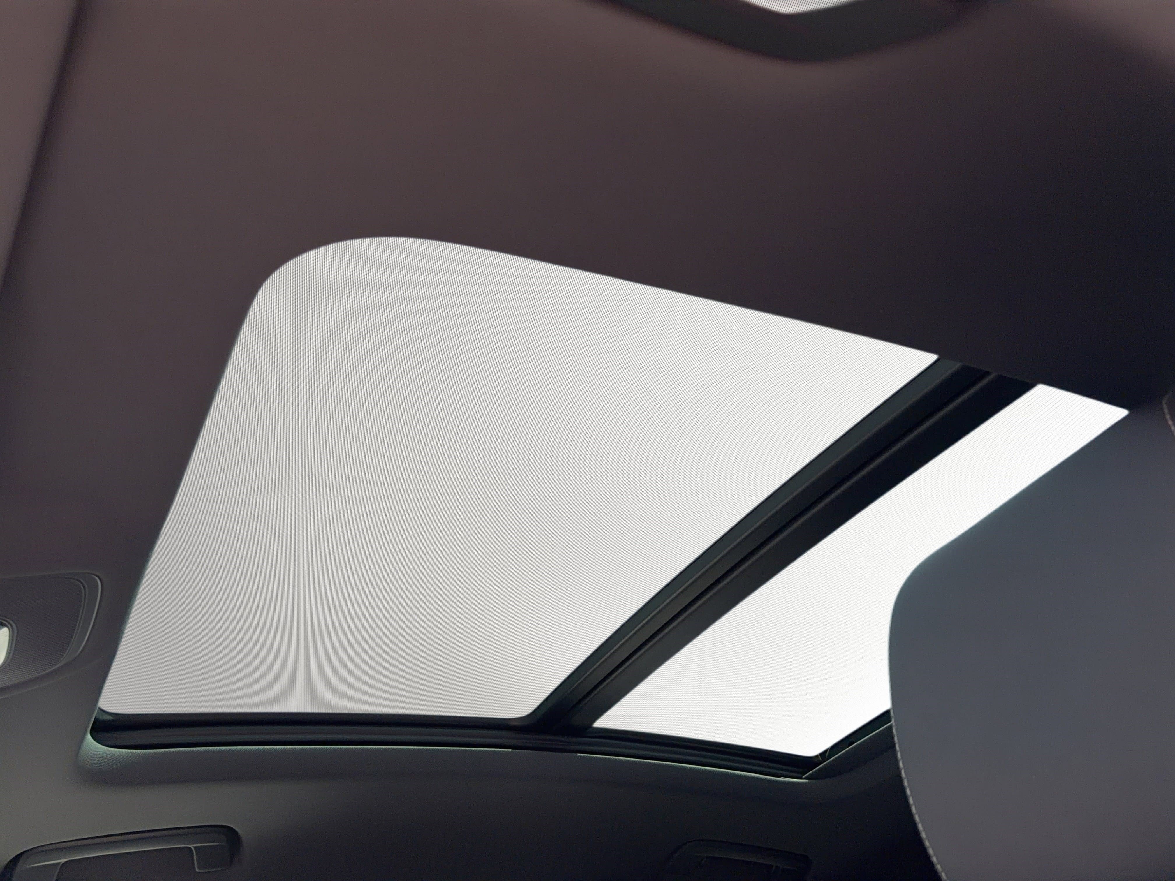 Used 2024 Audi Q8 e-tron Premium Plus w/ Premium Plus Package image 18