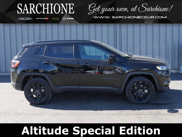 New 2025 Jeep Compass Latitude w/ Convenience Group