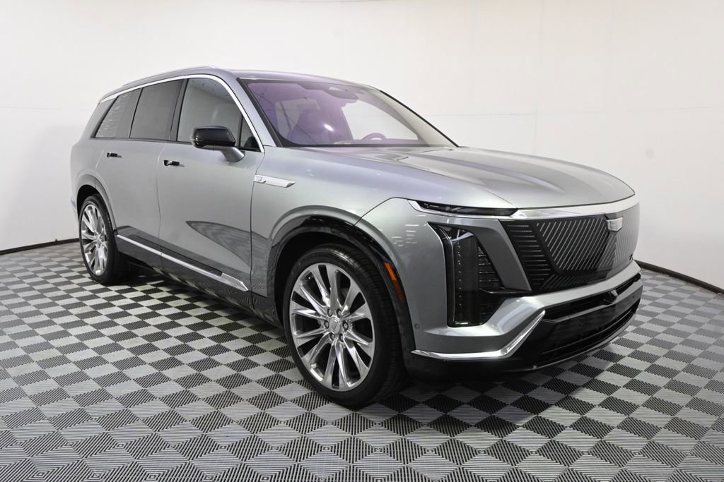 Used 2026 Cadillac Vistiq Premium Luxury image 8