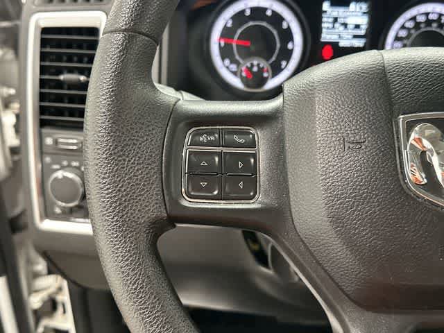 Used 2019 RAM 1500 Classic SLT RWD image 8