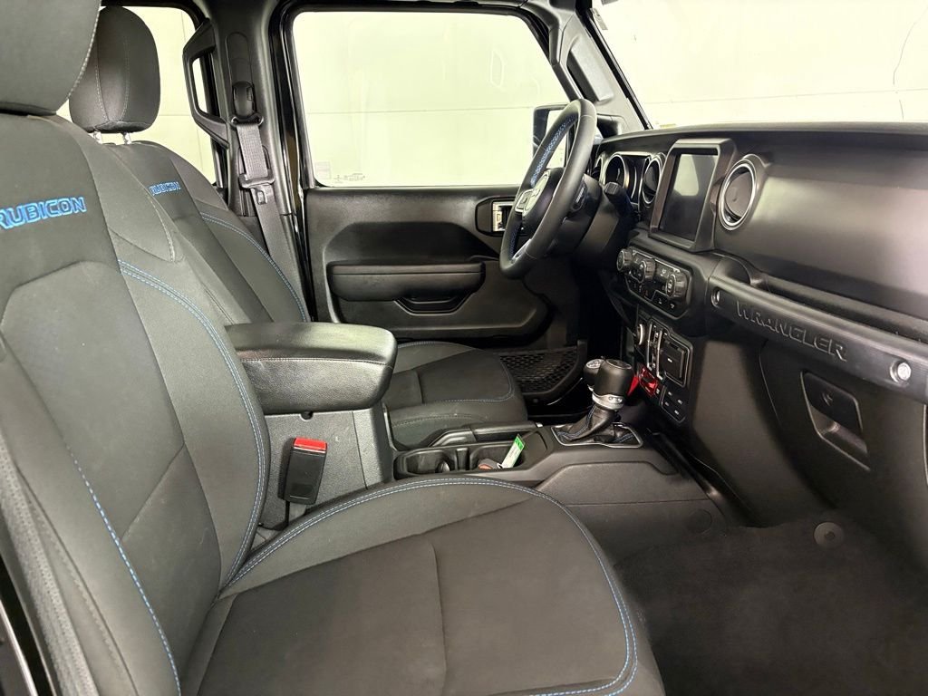 Used 2023 Jeep Wrangler Unlimited Rubicon 4xe AWD/4WD image 11