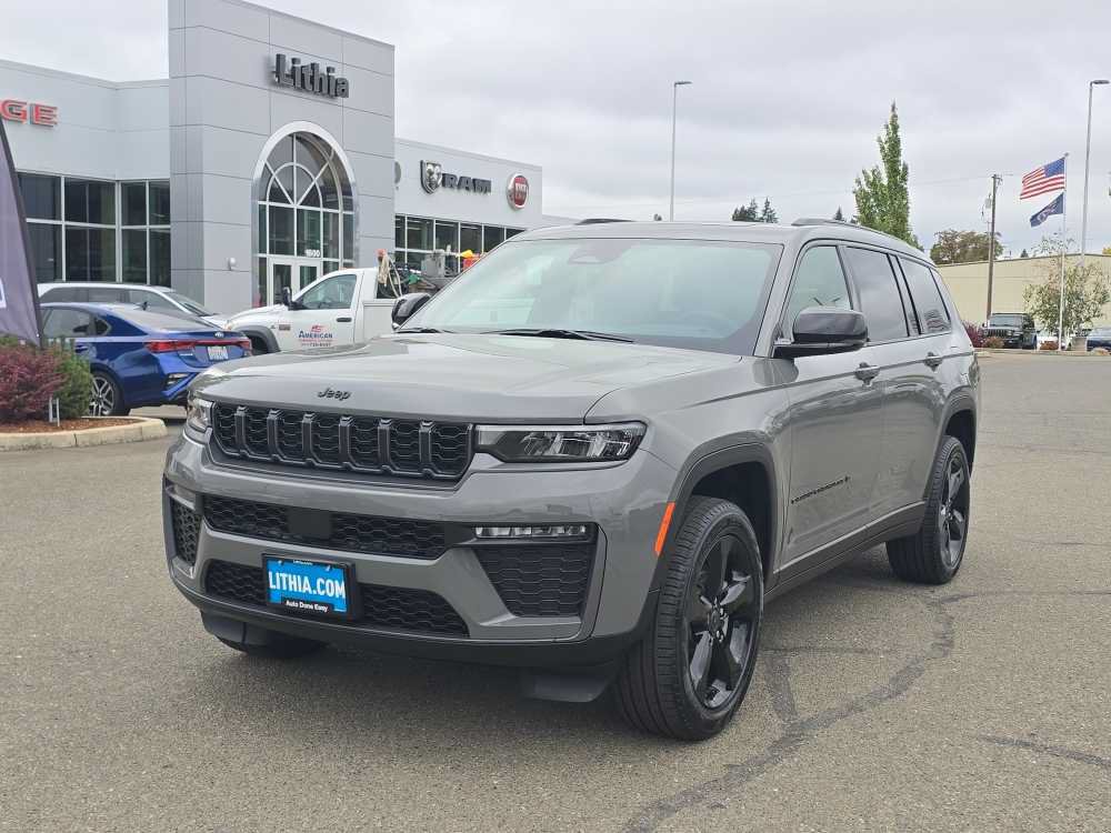 New 2027 Jeep Grand Cherokee L Limited w/ Limited Altitude Package