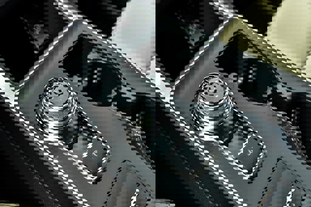 New 2024 Ford Edge SE image 38