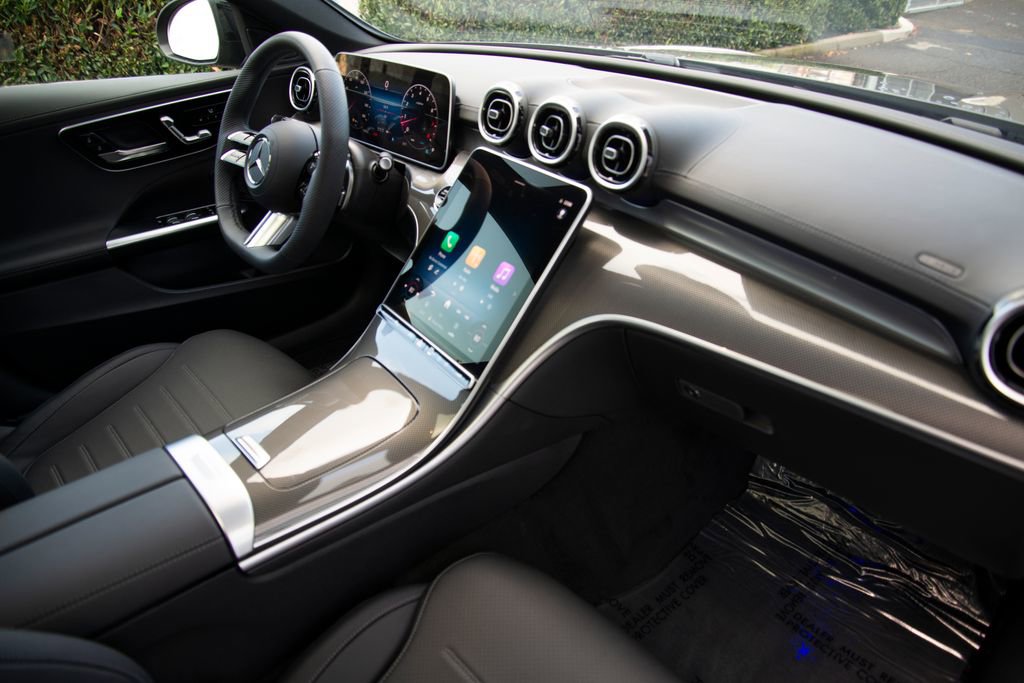 New 2025 Mercedes-Benz C 300 4MATIC Sedan image 18