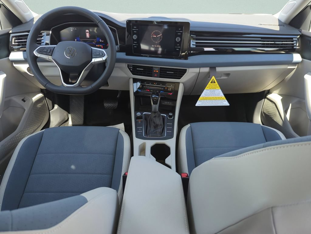 New 2026 Volkswagen Jetta SE FWD image 19
