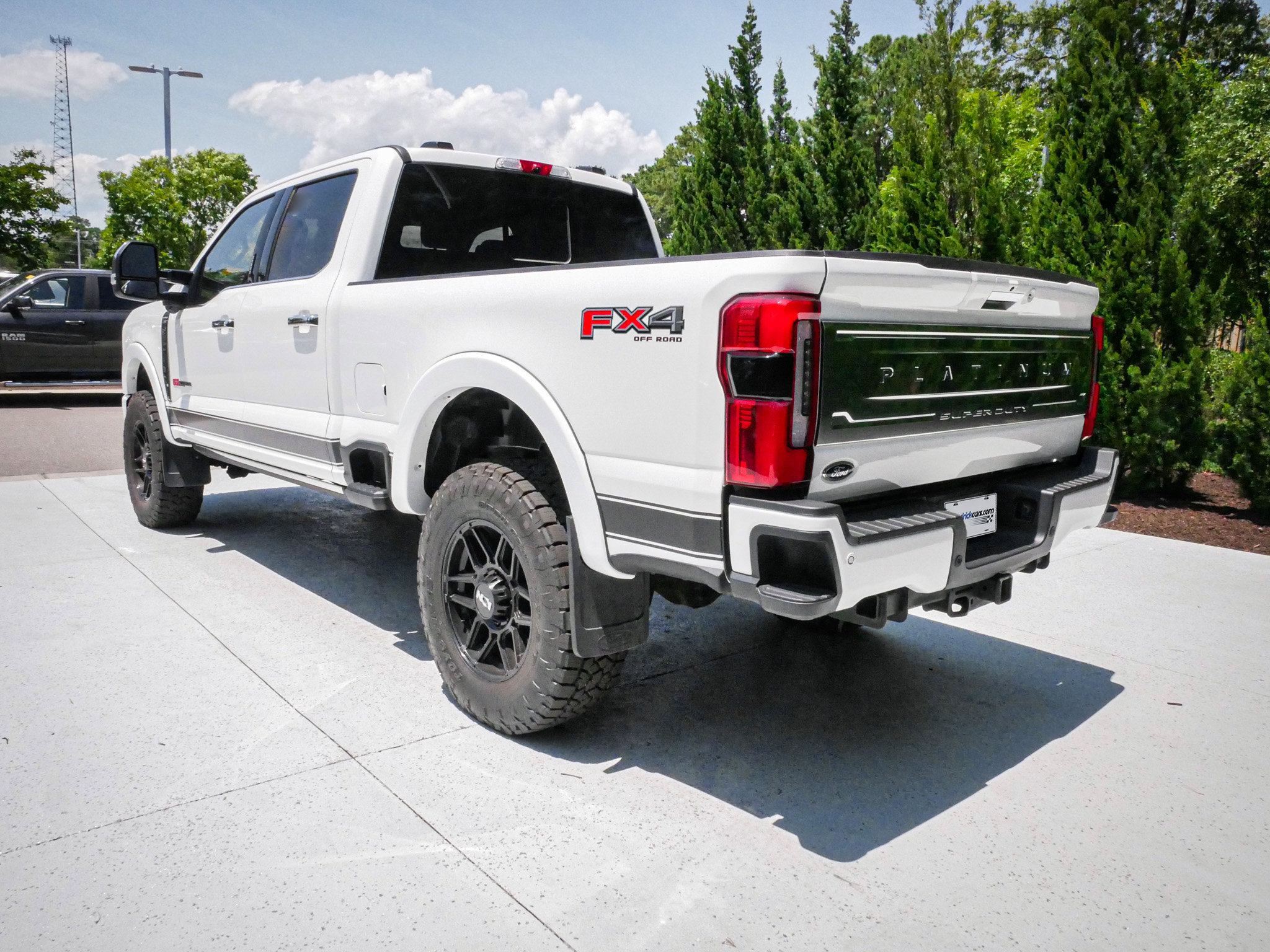 Used 2024 Ford F350 Platinum AWD/4WD image 9
