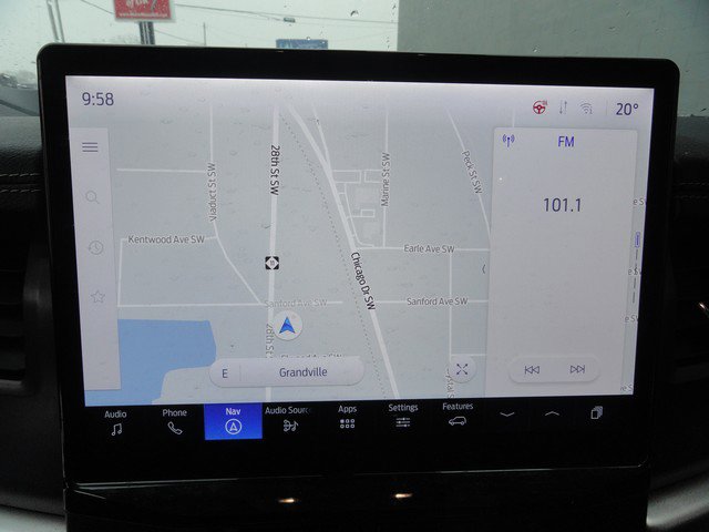 Used 2024 Ford Expedition XLT image 19