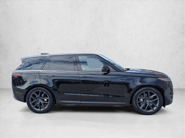Used 2024 Land Rover Range Rover Sport SE AWD/4WD image 4
