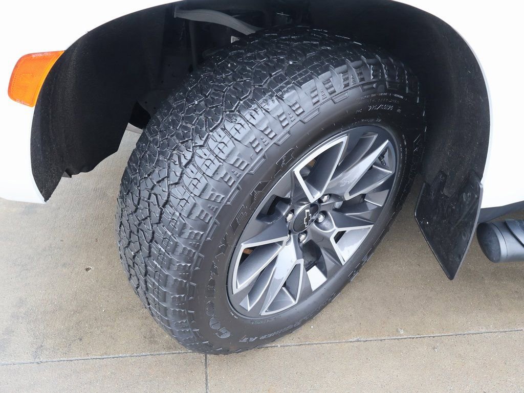 Certified 2022 Chevrolet Tahoe Z71 w/ Luxury Package image 49