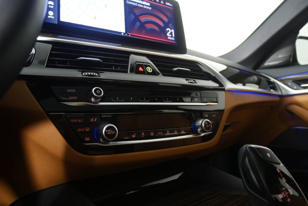 Certified 2023 BMW 530i w/ Premium Package image 23