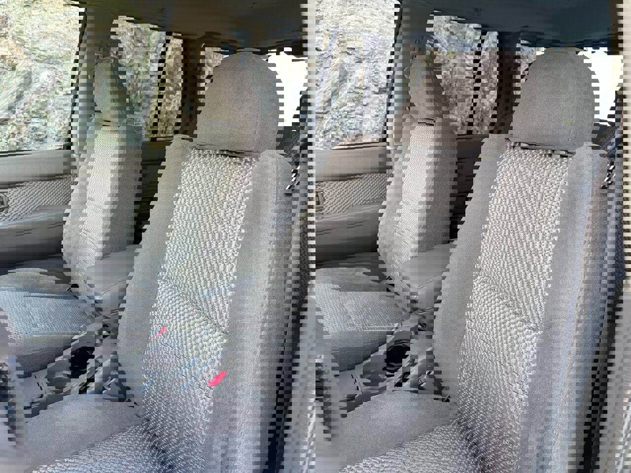 Used 2004 Nissan Pathfinder SE image 14