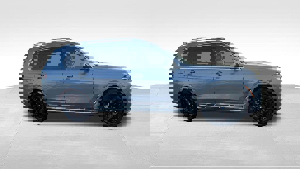 Used 2026 BMW X7 xDrive40i image 9