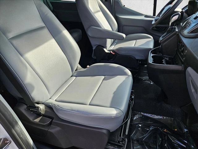 Used 2016 Ford Transit 350 XL image 19