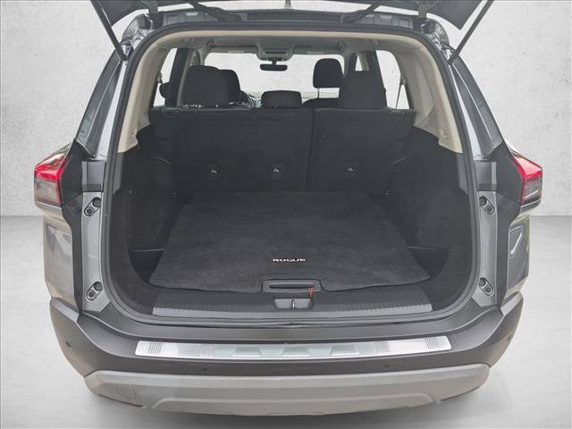 Used 2023 Nissan Rogue SV FWD image 6