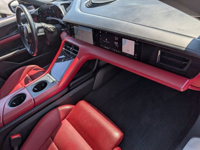 Used 2020 Porsche Taycan 4S w/ Premium Package image 20