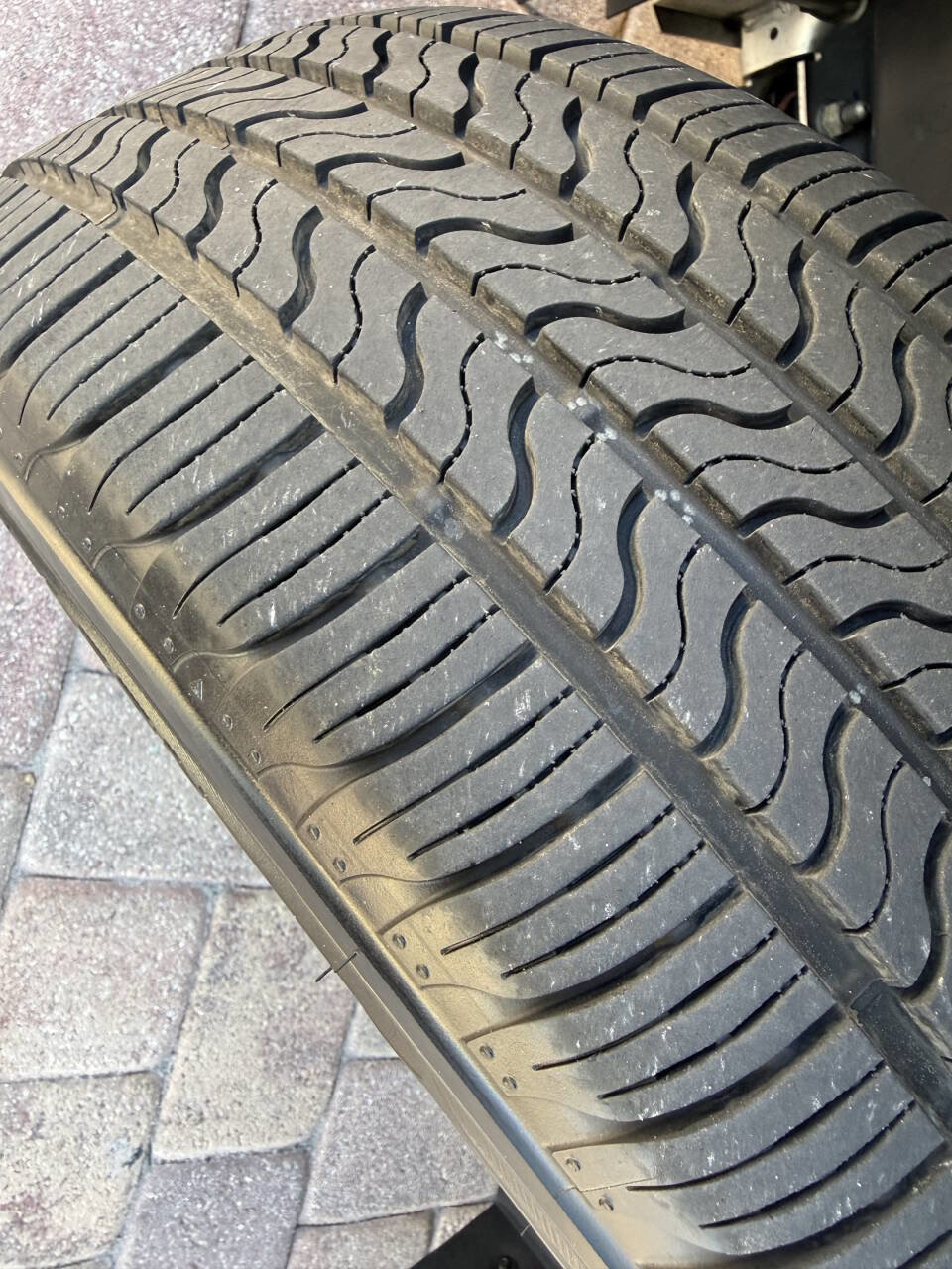 Used 2008 Buick LaCrosse CXL w/ Driver Confidence Package image 5