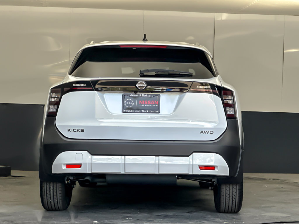 New 2027 Nissan Kicks SV w/ SV Premium Package AWD/4WD image 4