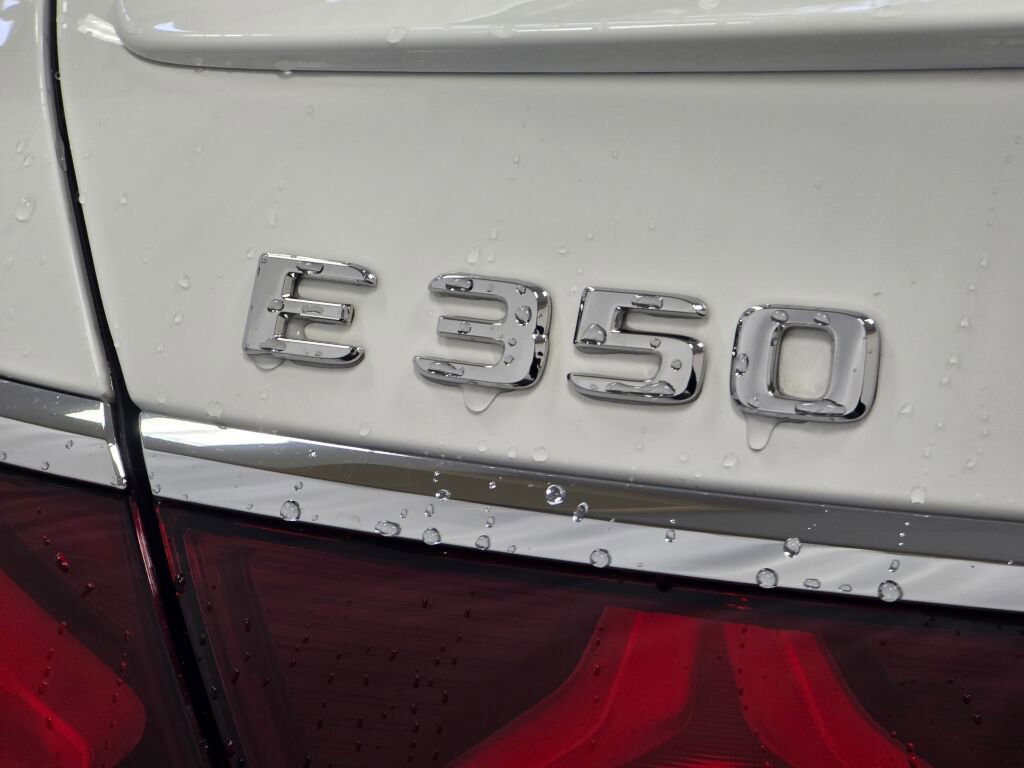 Used 2024 Mercedes-Benz E 350 4MATIC Sedan image 31