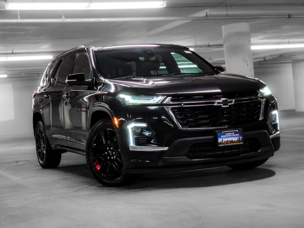 Used 2023 Chevrolet Traverse Premier w/ Redline Edition AWD/4WD image 4