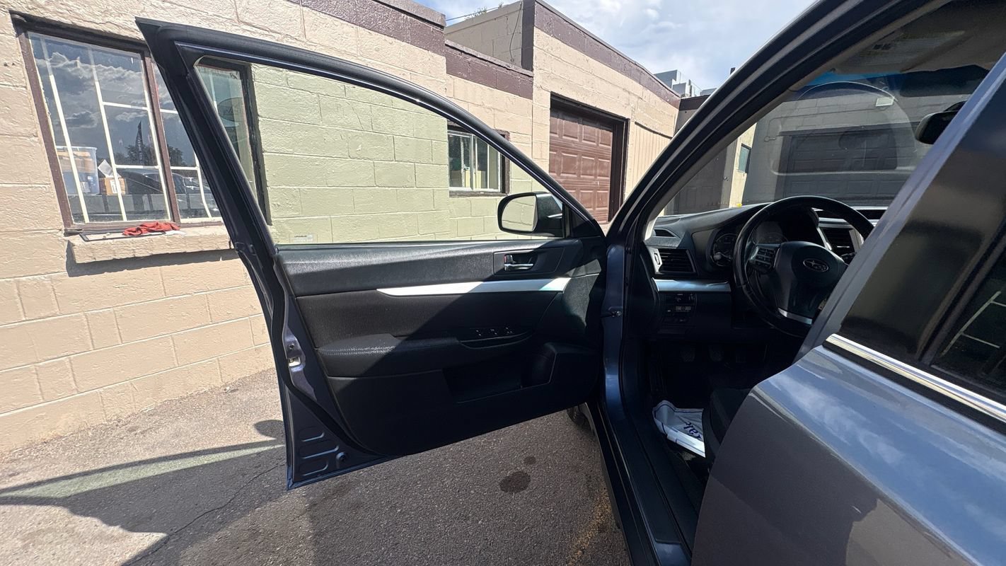 Used 2013 Subaru Outback 2.5i Premium AWD/4WD image 10