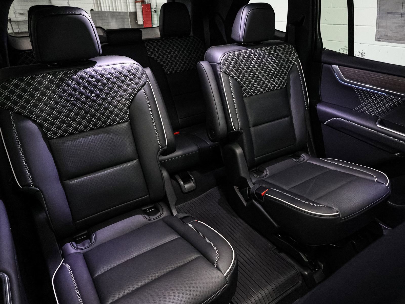 New 2026 GMC Acadia Denali w/ Super Cruise Package image 25