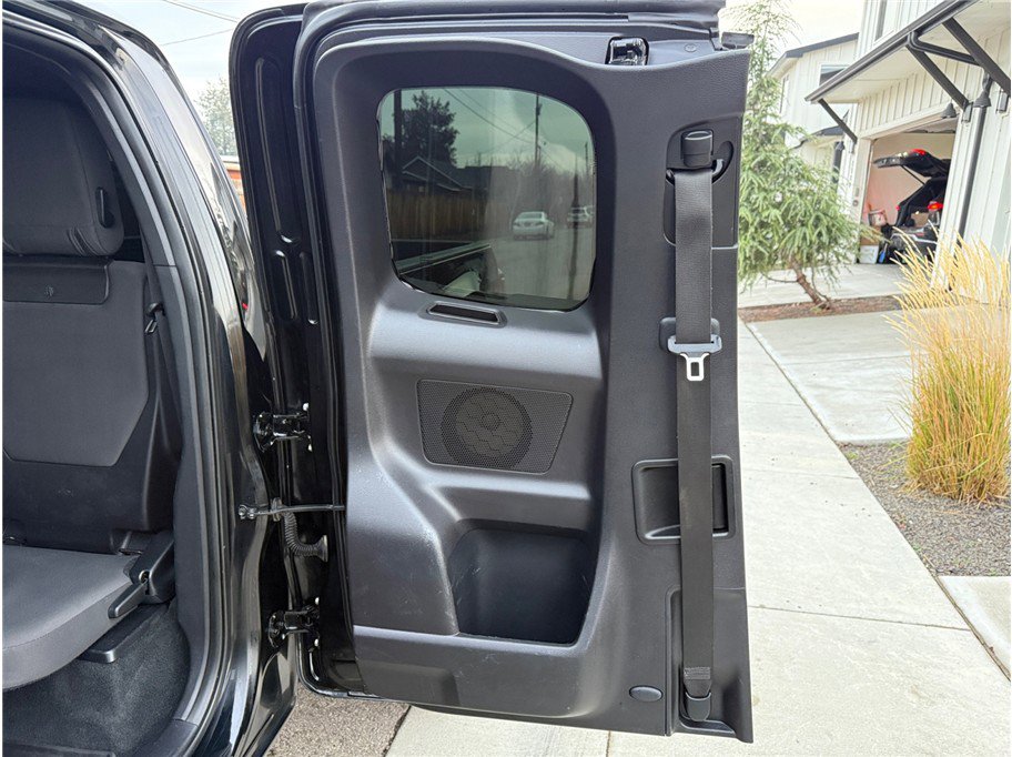 Used 2016 Toyota Tacoma TRD Sport w/ Towing Package AWD/4WD image 32