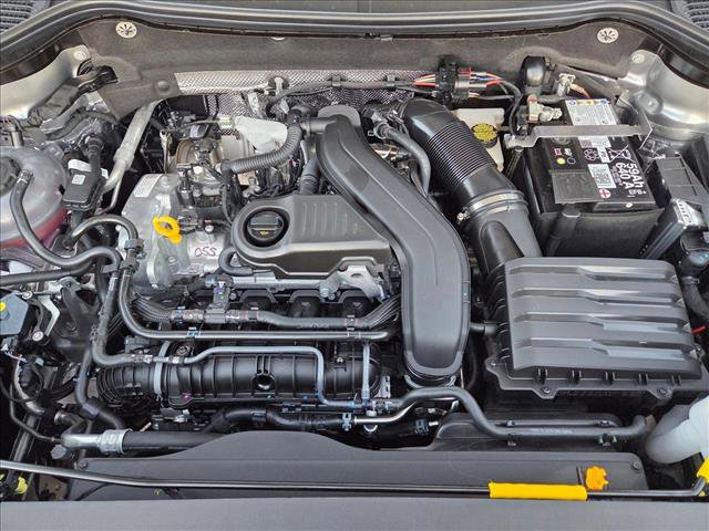 New 2026 Volkswagen Taos SE image 16